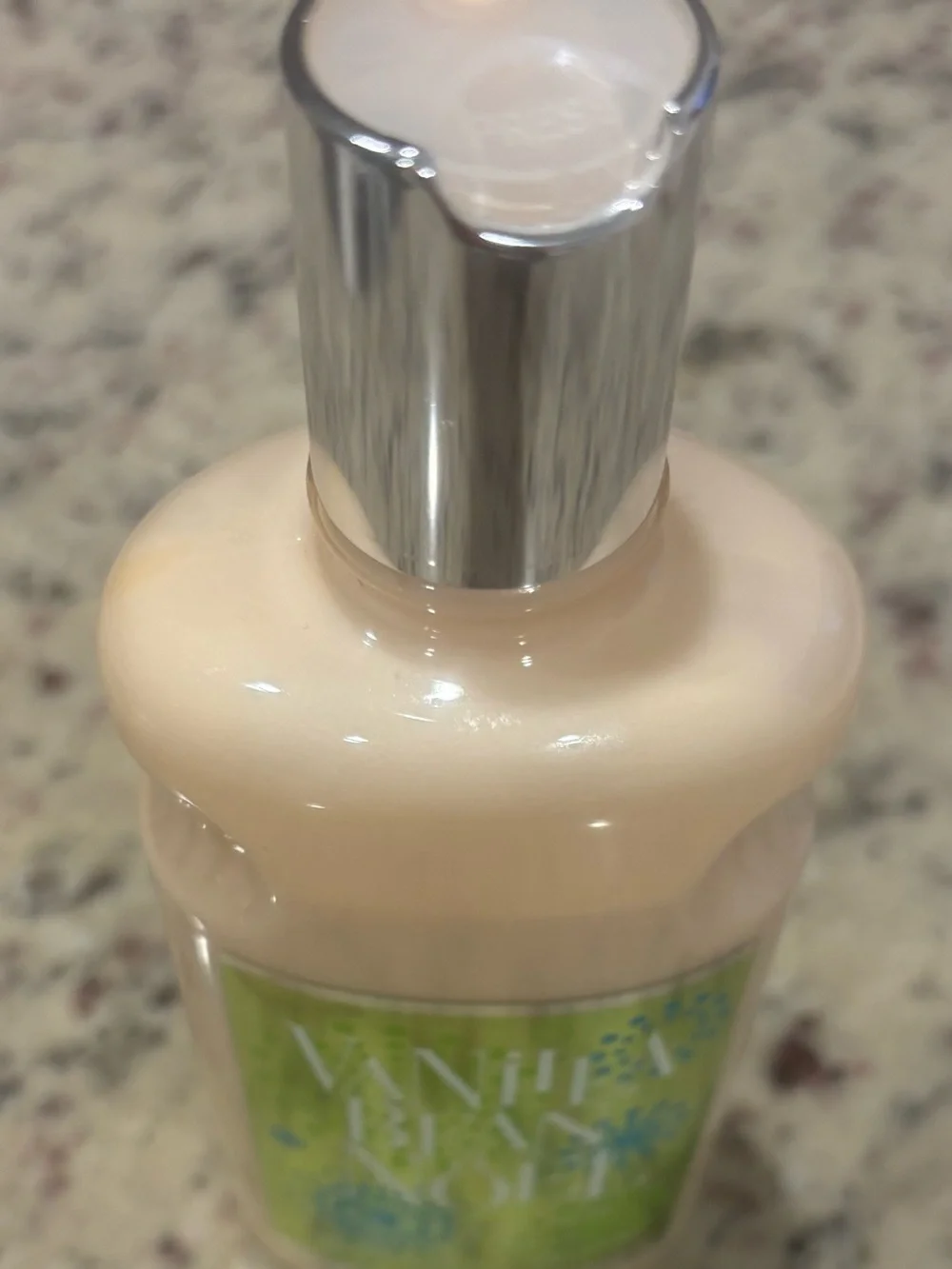 Bath and Body Works Lotion 10 fl oz